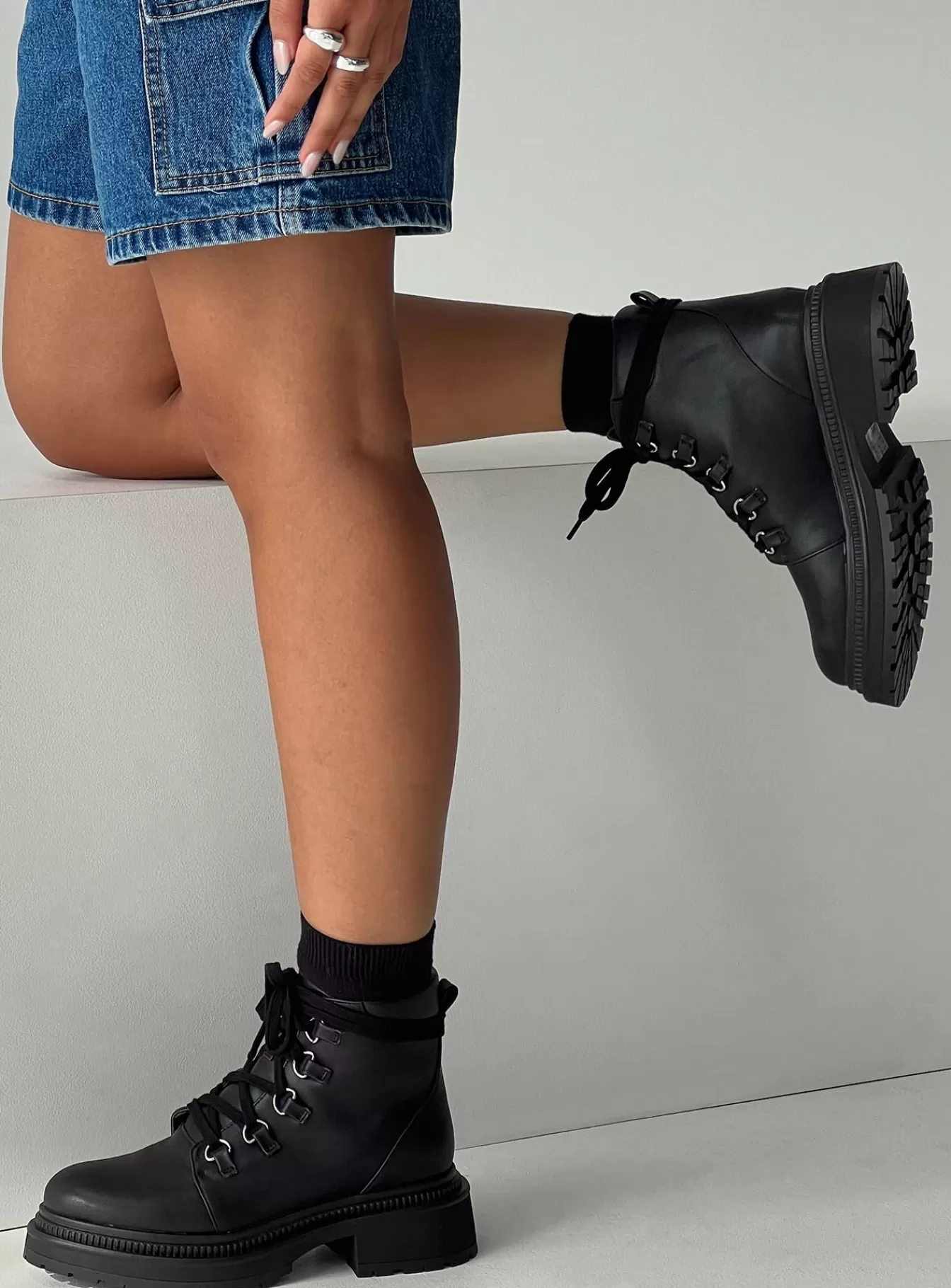 Princess Polly Boots | Cappie Boots Black