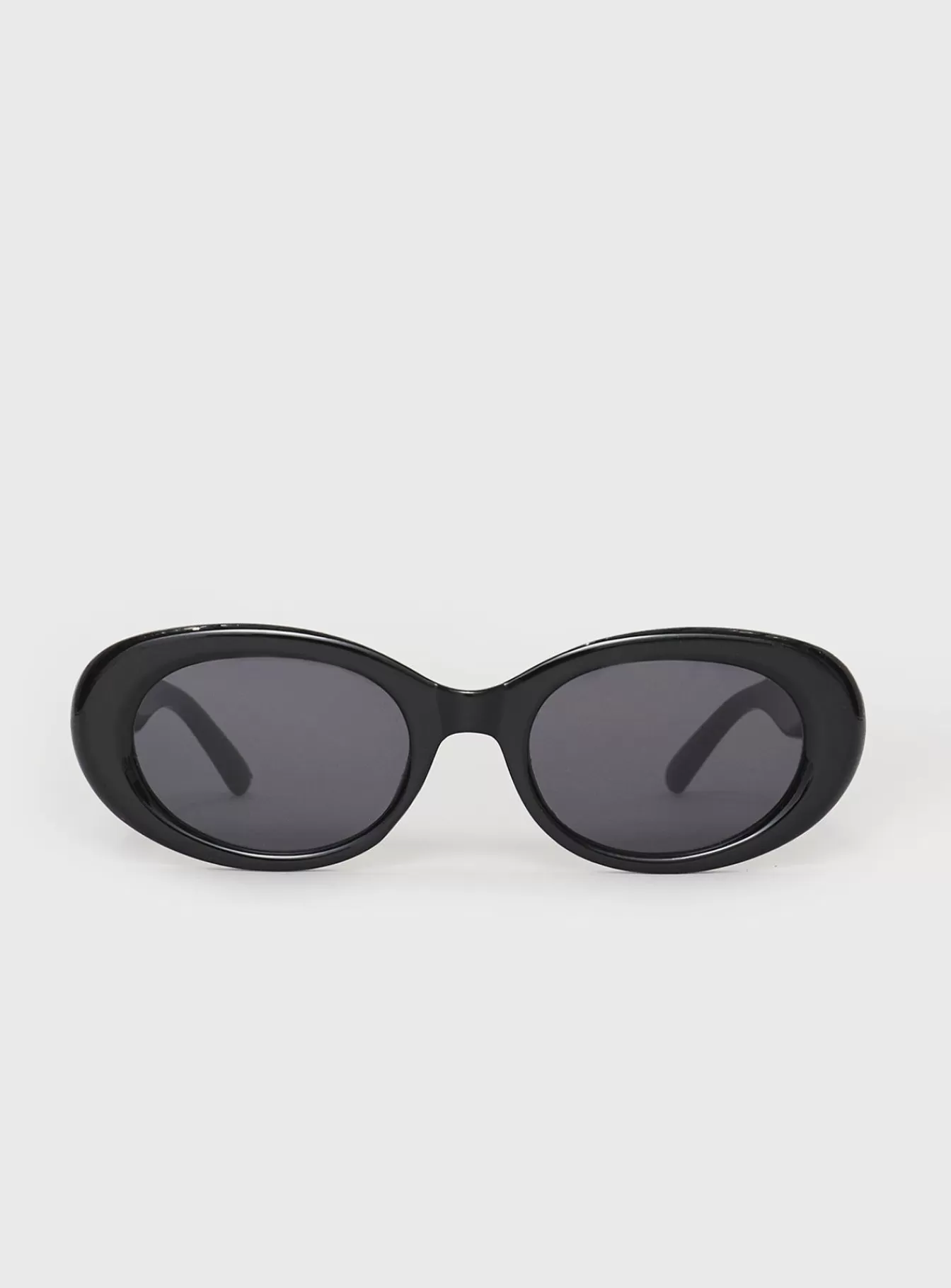 Princess Polly Sunglasses | Streep Sunglasses Black