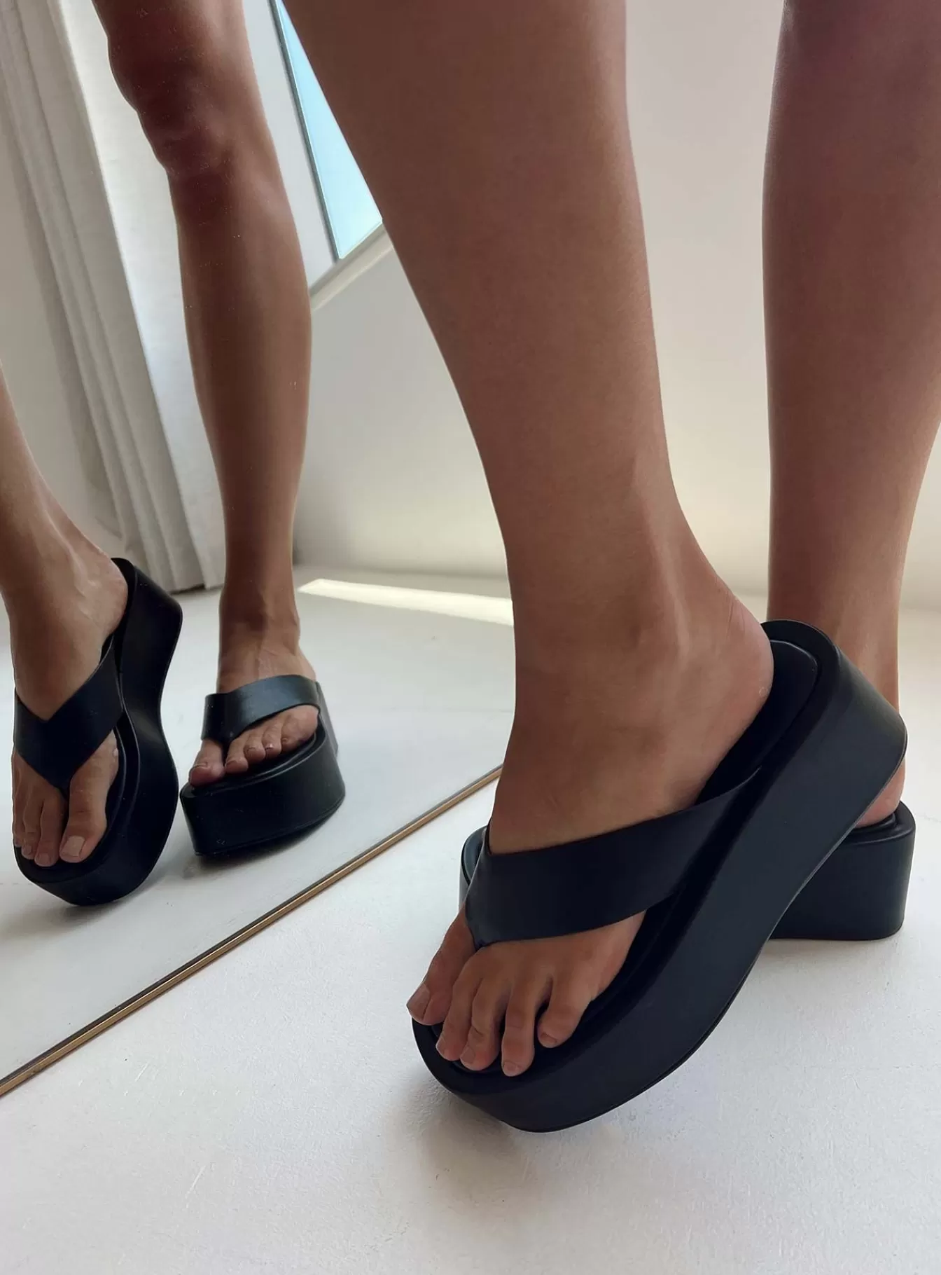 Princess Polly Lower Impact | Voodoo Sandals Black